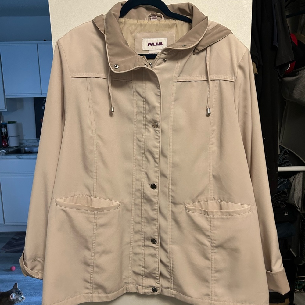 Women's Tan Hooded Jacket